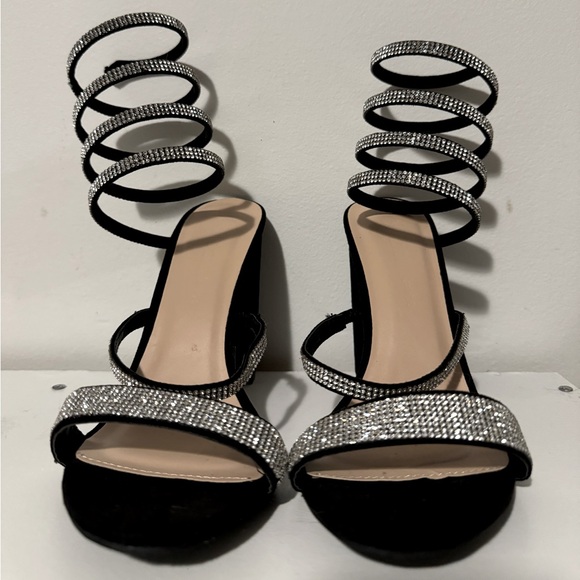 Wild Diva Spiral Rhinestone Strappy Ankle Chunky Block Heels - Black - Picture 2 of 8